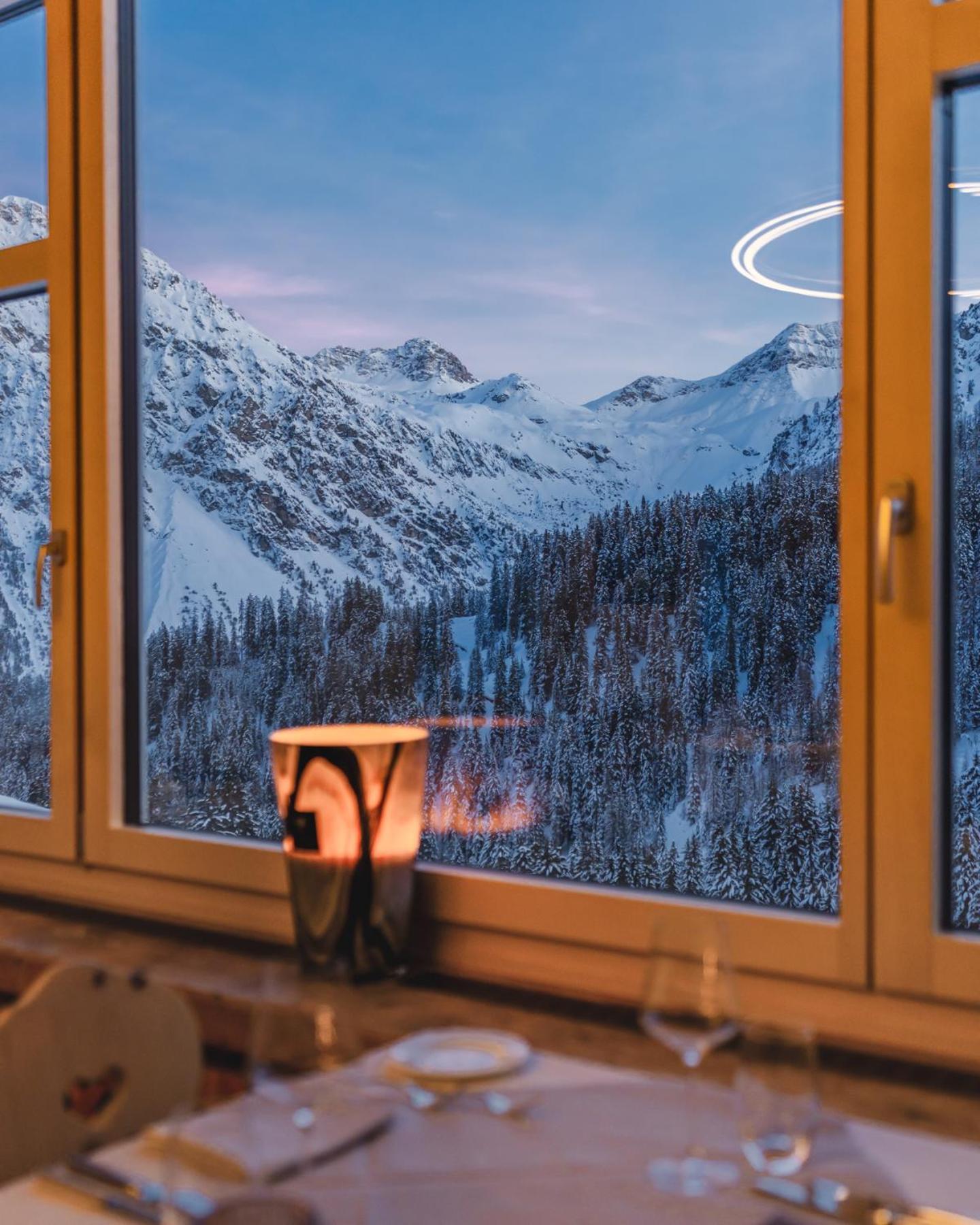 Hotel Alpensonne - Panoramazimmer & Restaurant Ароза Екстер'єр фото